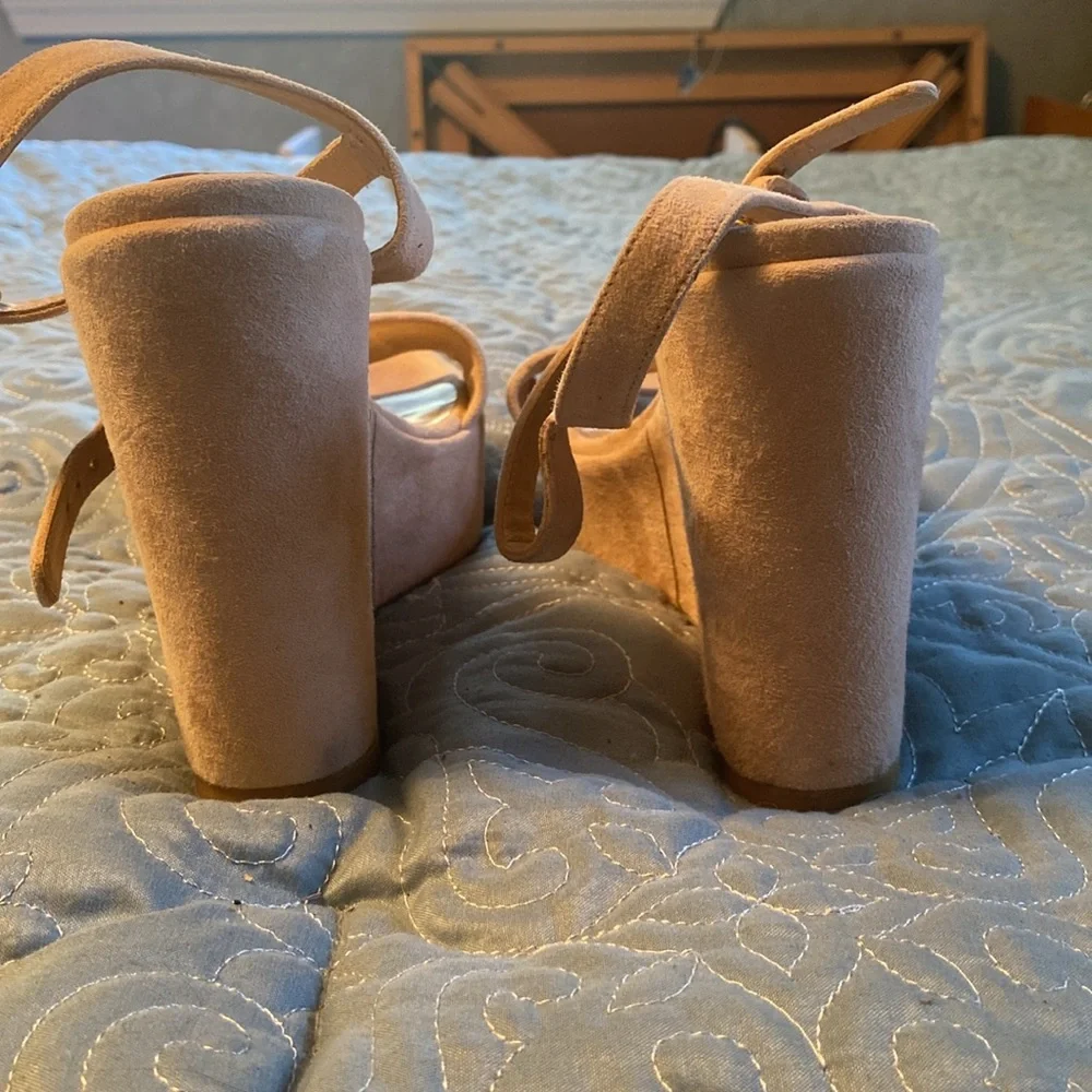 Stuart Weitzman Elegant Tan Wedge Sandals 5” (1.5” platform) - Picture 5 of 9